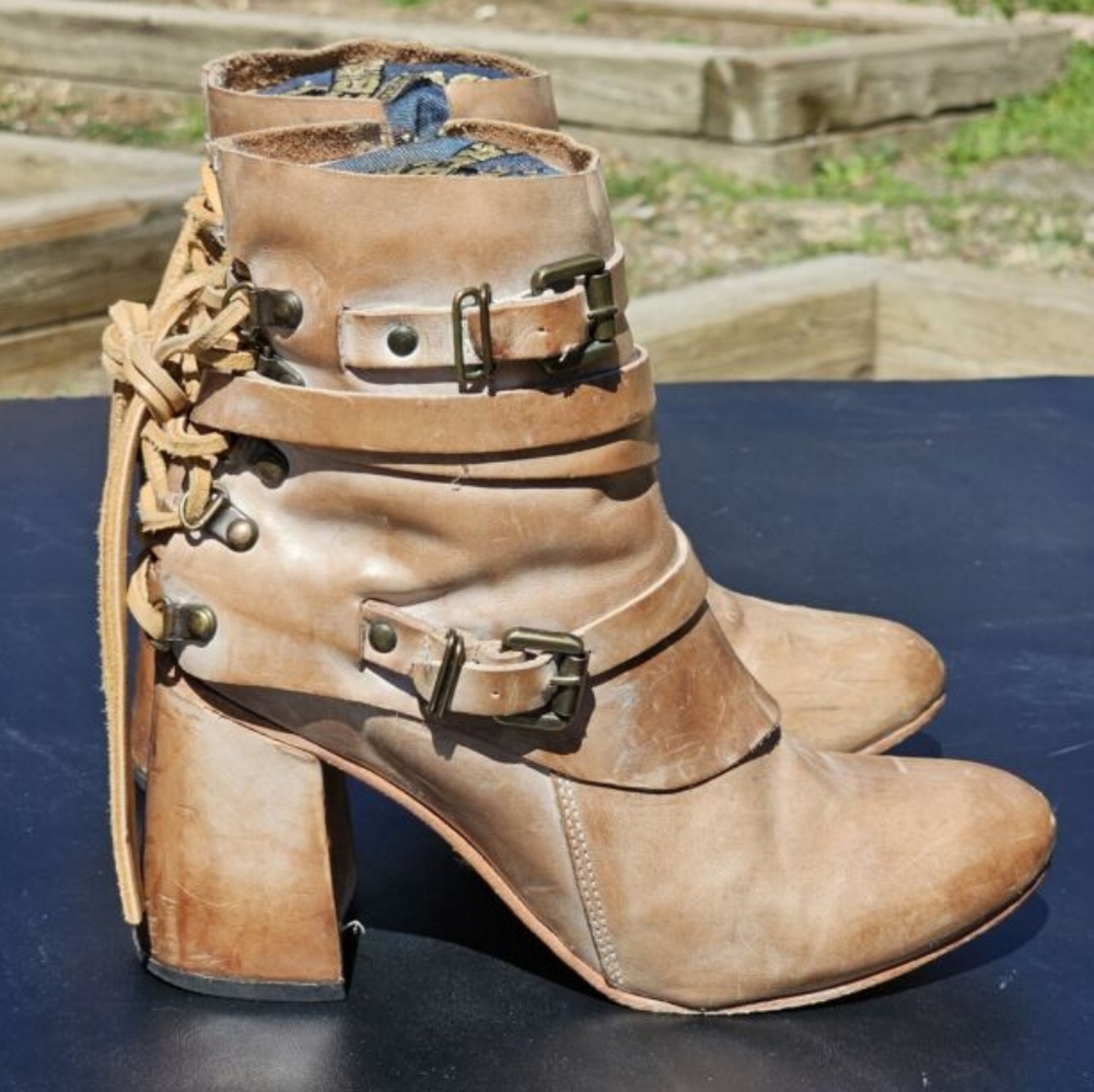 FB Hero Heeled Ankle Boots